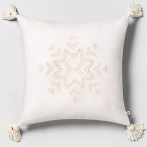NWT Hearth & Hand Snowflake Cream Toss Pillow